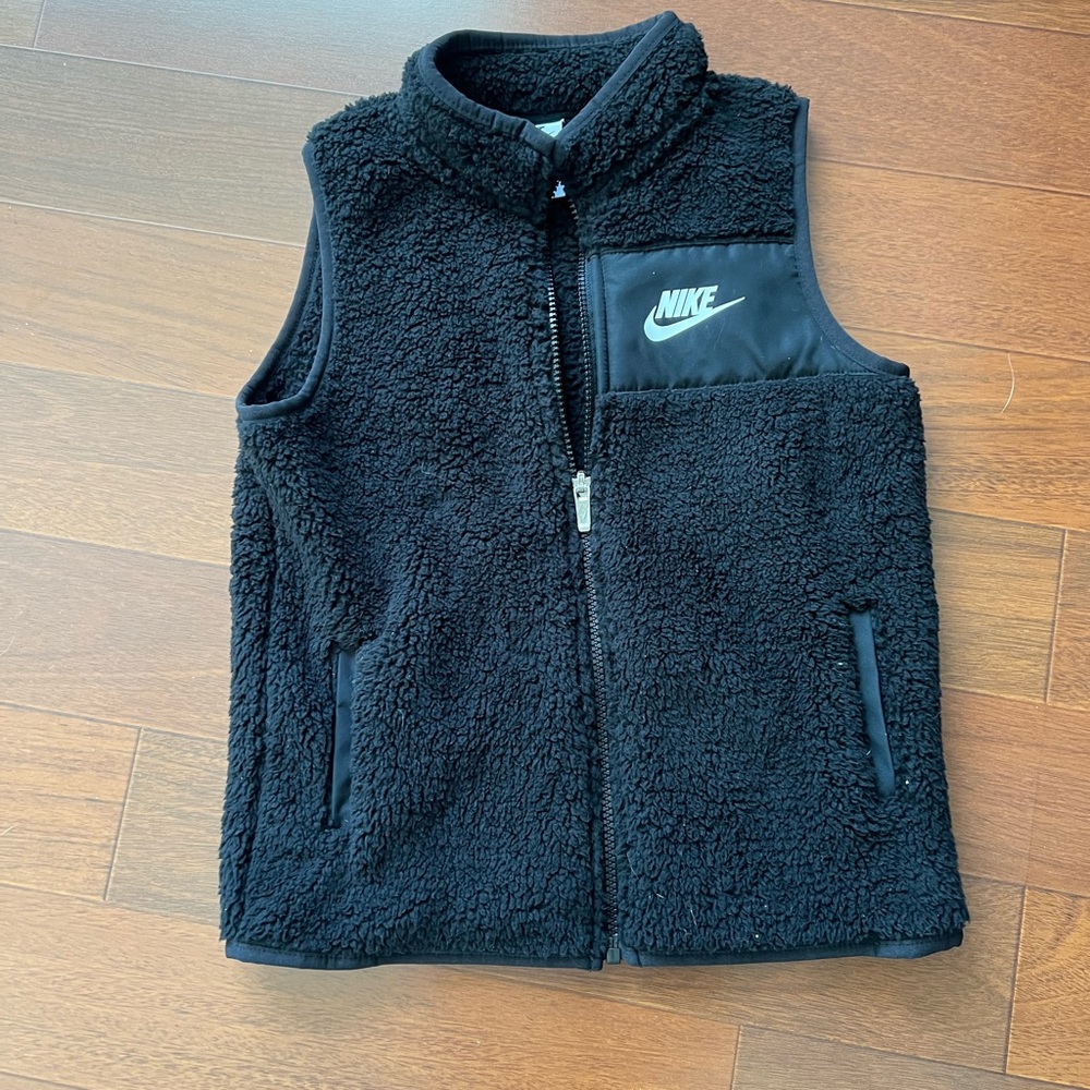 Nike Kids Black Sherpa Vest